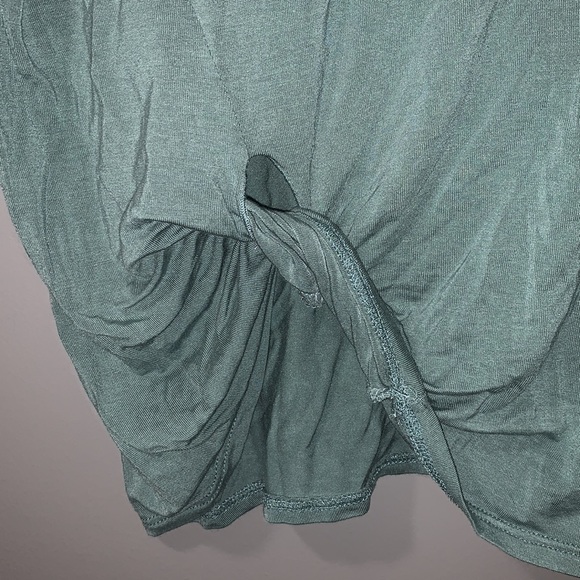 Tank top - Picture 3 of 5